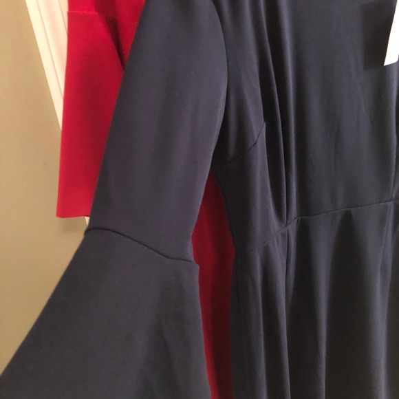 New York & Company bell sleeve dresses - Picture 1 of 3